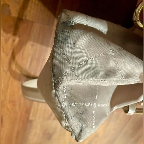 SALE!!!! PINK MK TOTE - Picture 9 of 9